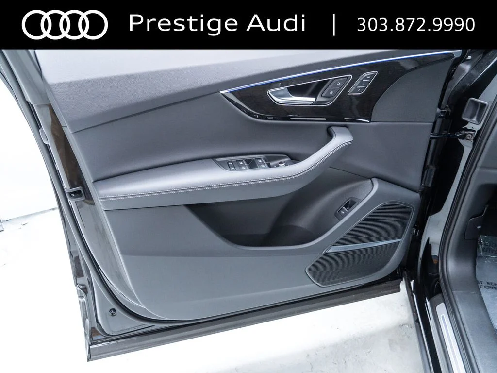Used 2026 Mythos Black Metallic Audi 55 Premium Plus image 24