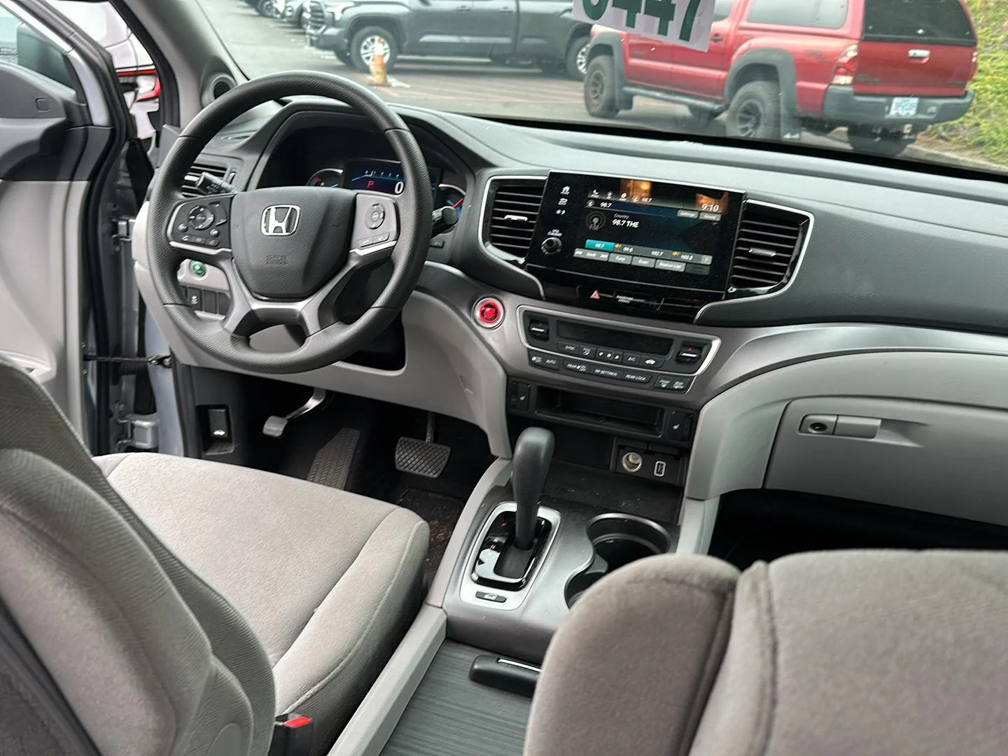 Used 2019 Lunar Silver Metallic Honda EX image 14