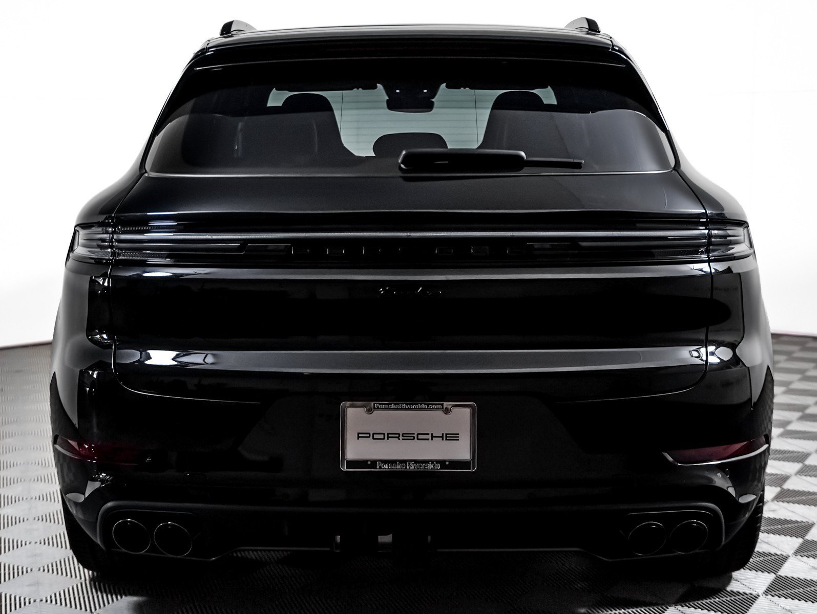 New 2026 CHROMITE BLACK Porsche Turbo E-Hybrid image 11