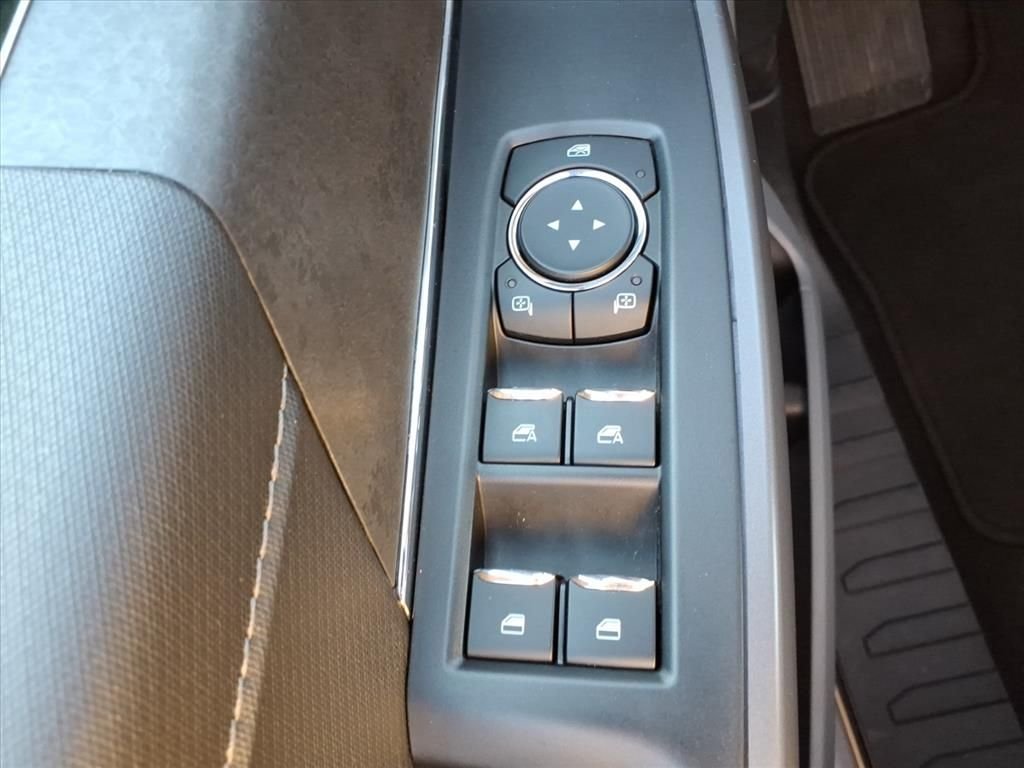 2025 FORD F-150 - Image 14