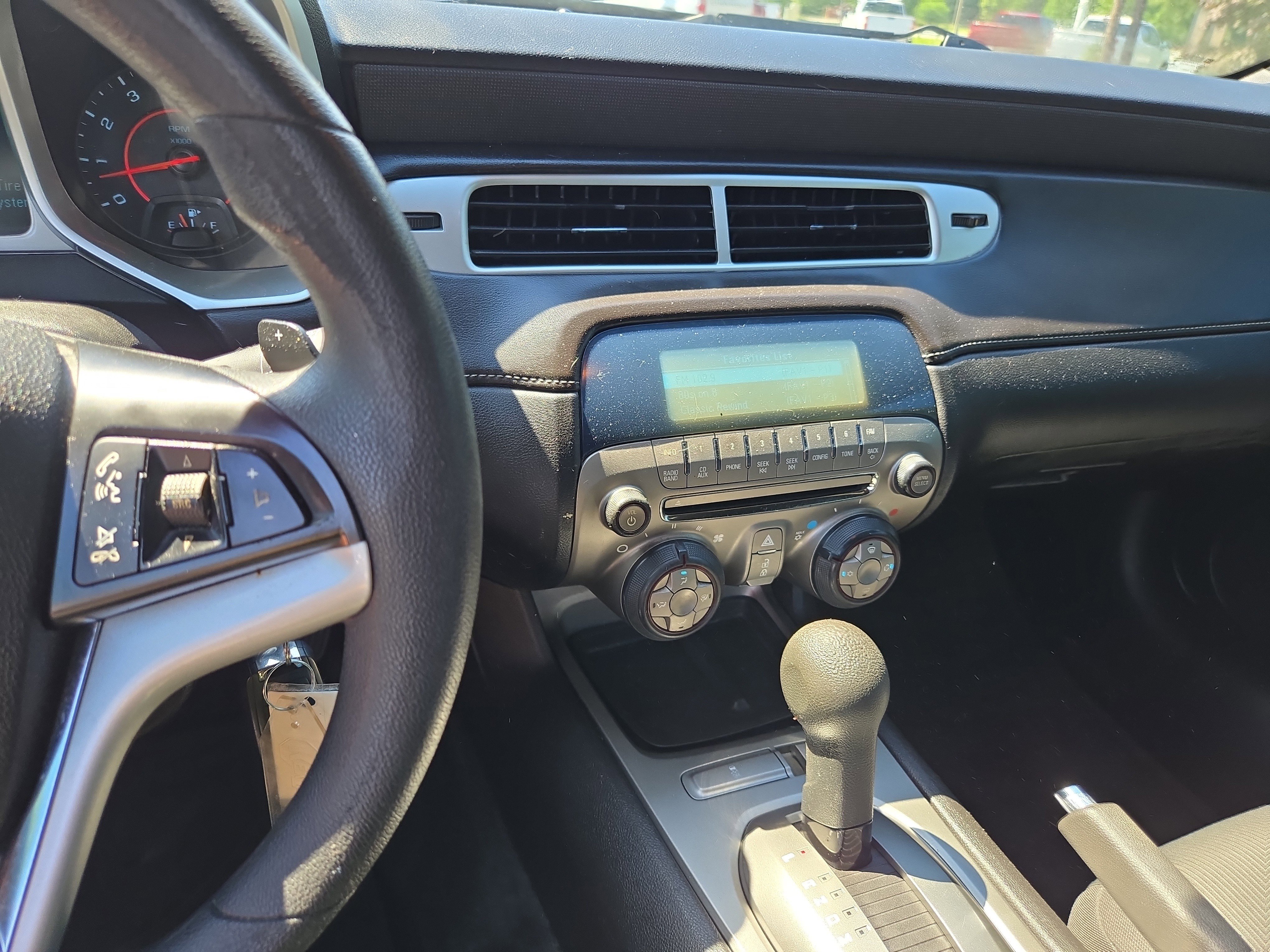Used 2012 Black Chevrolet 1LT image 23