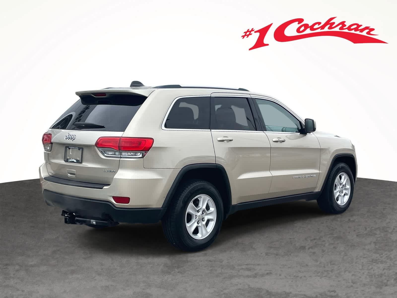 Used 2014 Cashmere Pearlcoat Jeep Laredo image 10