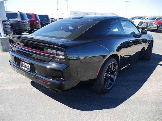 New 2026 Diamond Black Crystal Pearlcoat Dodge Scat Pack image 10