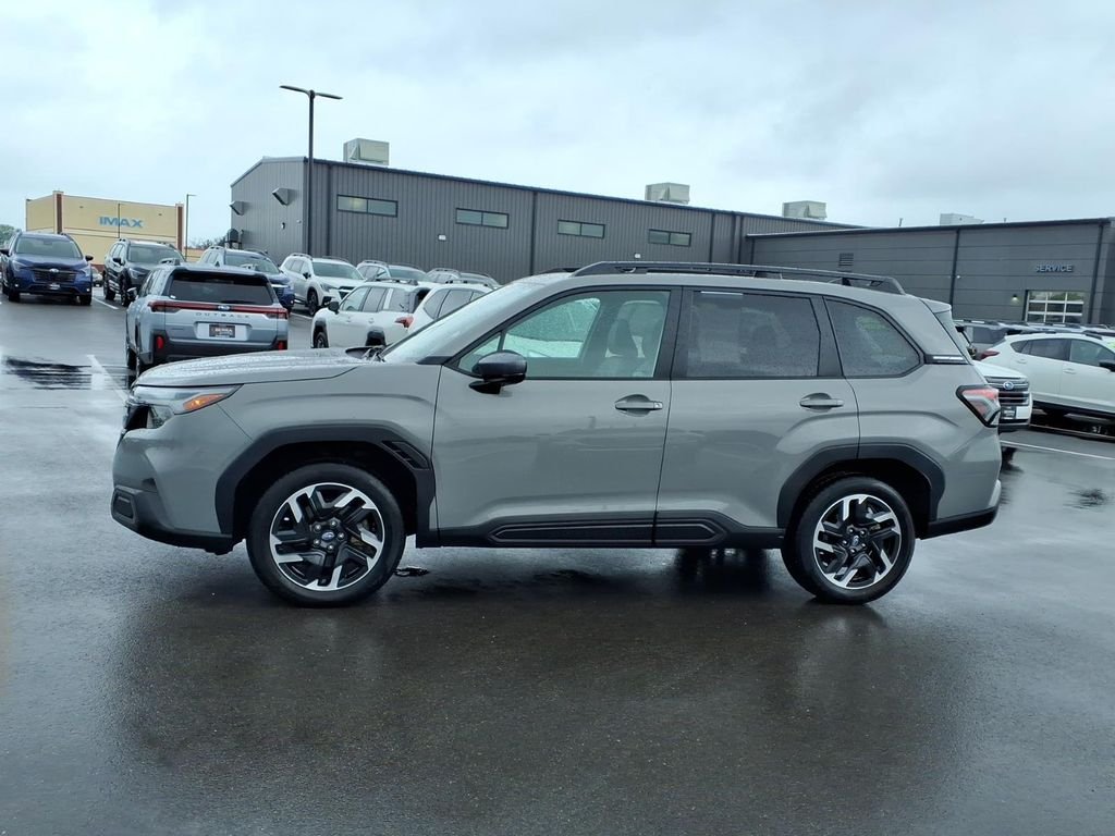 Used 2026 River Rock Pearl Subaru Limited image 2