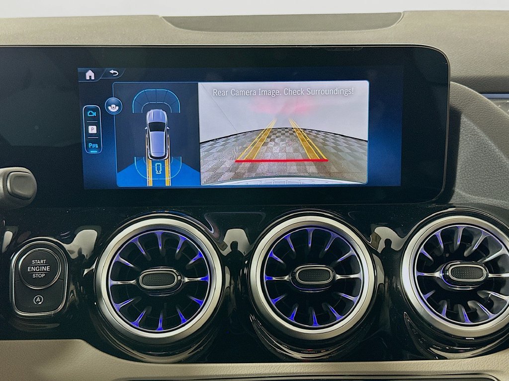 New 2026 Polar White Mercedes-Benz GLA 250 image 43