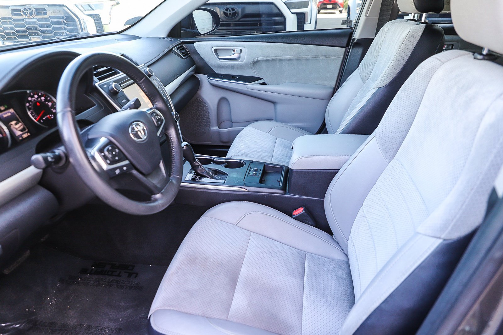 Certified Used 2017 Gray Toyota XSE V6 image 17