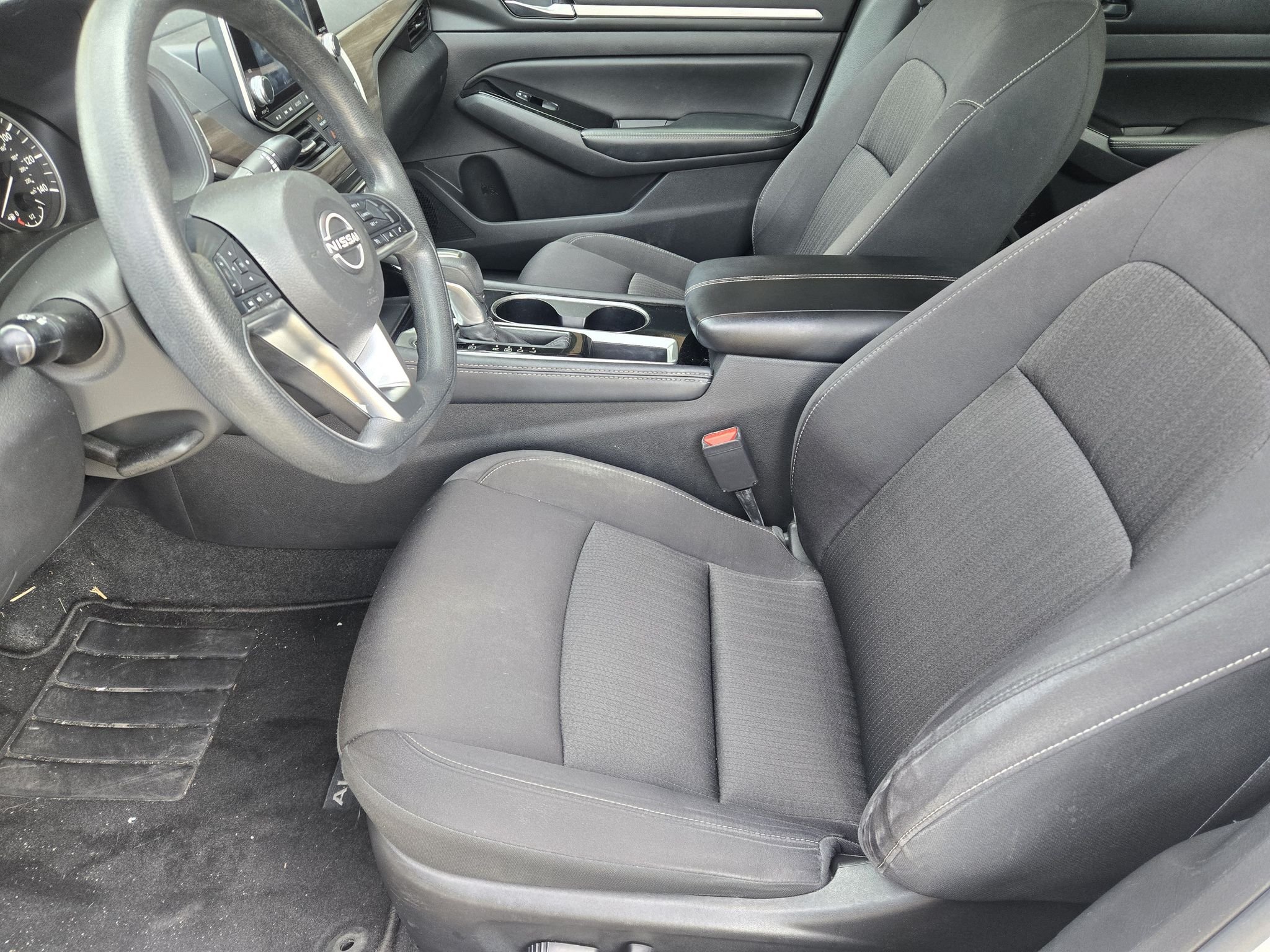 Used 2023 Pearl White Tricoat Nissan 2.5 SV image 13
