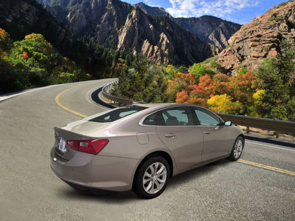 Used 2025 Gray Chevrolet LT image 6