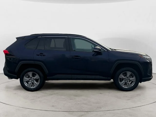 Used 2024  Toyota XLE image 4