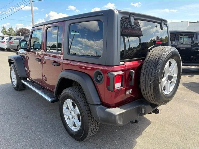 Used 2021  Jeep Unlimited Sport S image 8