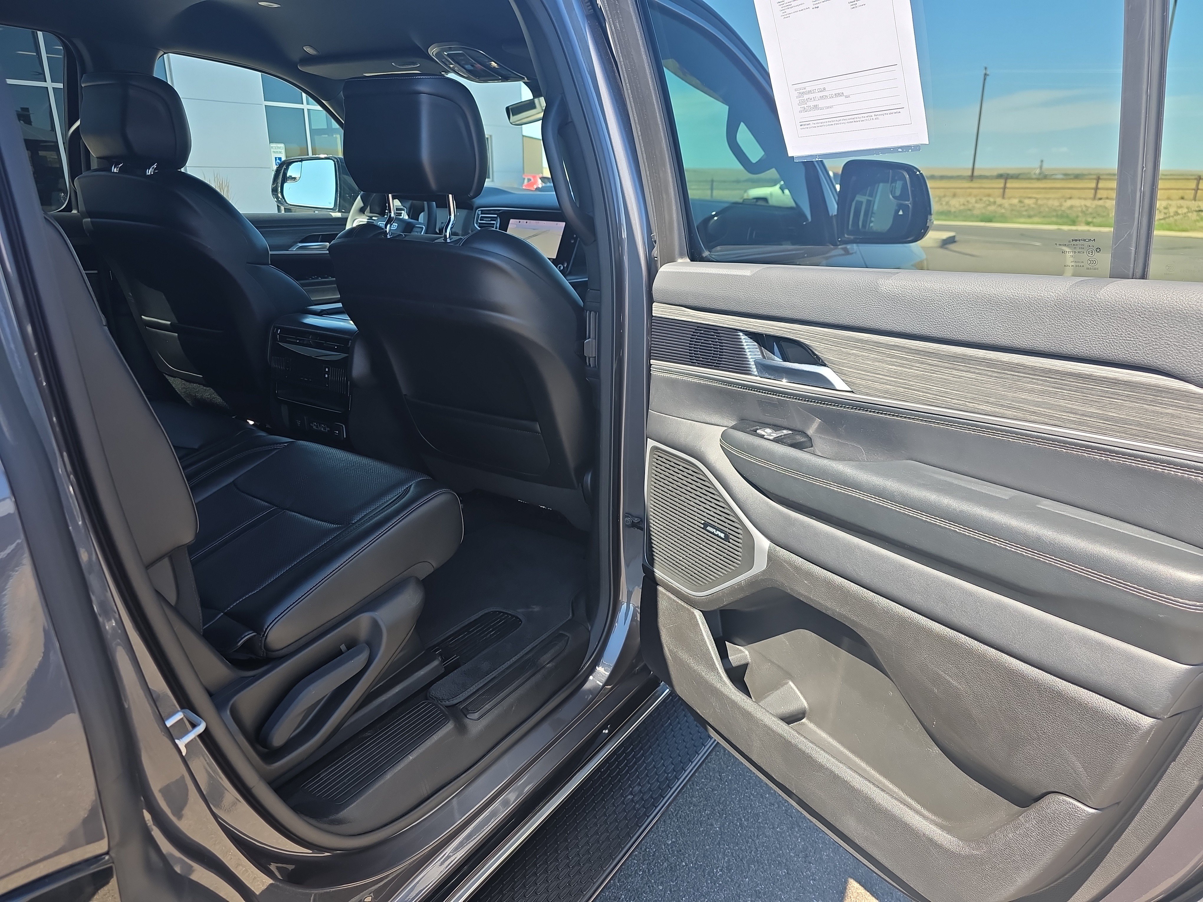 2024 Jeep Wagoneer Series III - Photo 18