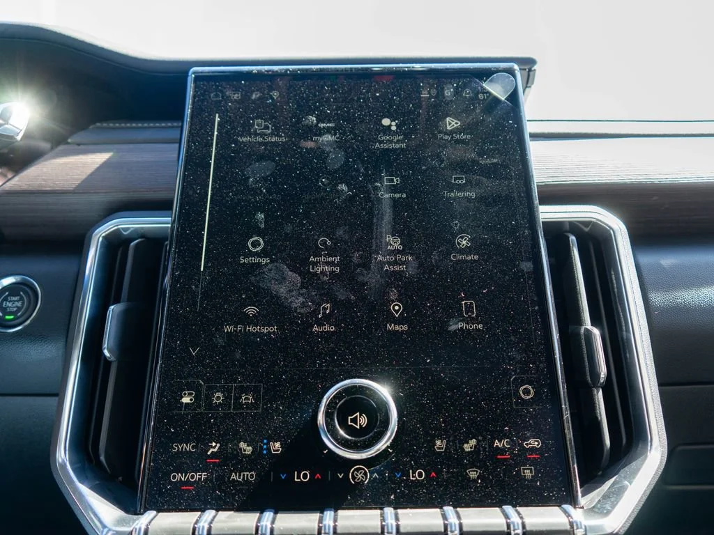 2026 GMC Acadia Denali - Photo 26