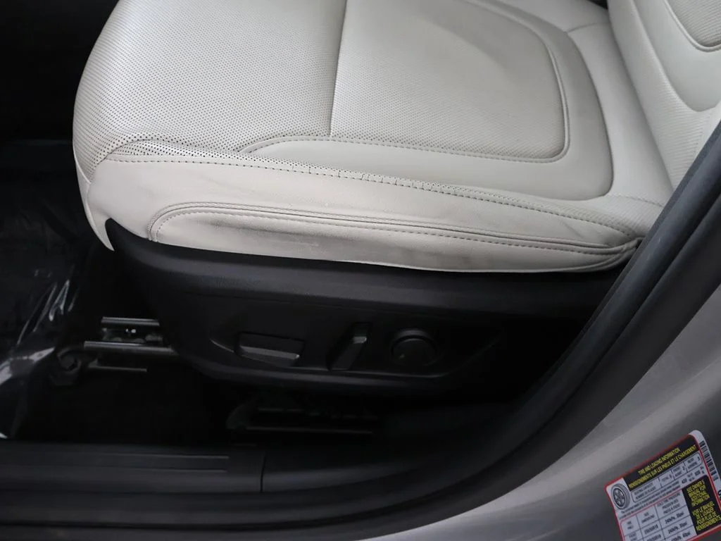 Used 2023 Shimmering Silver Hyundai Limited image 33