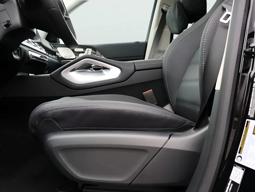 New 2026 Obsidian Black Mercedes-Benz GLE 350 image 39
