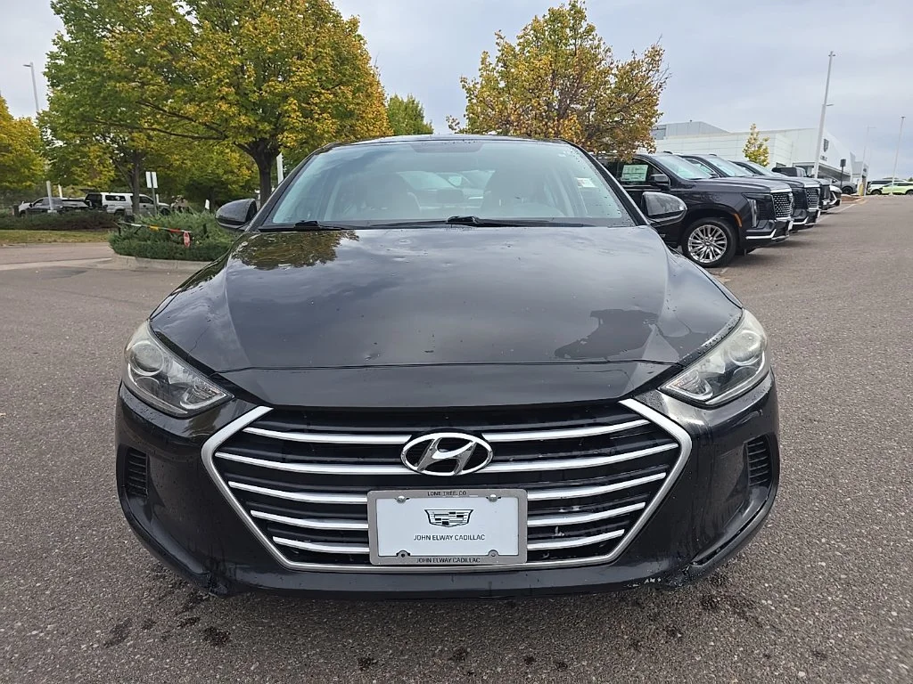Used 2018 Phantom Black Hyundai SEL image 8