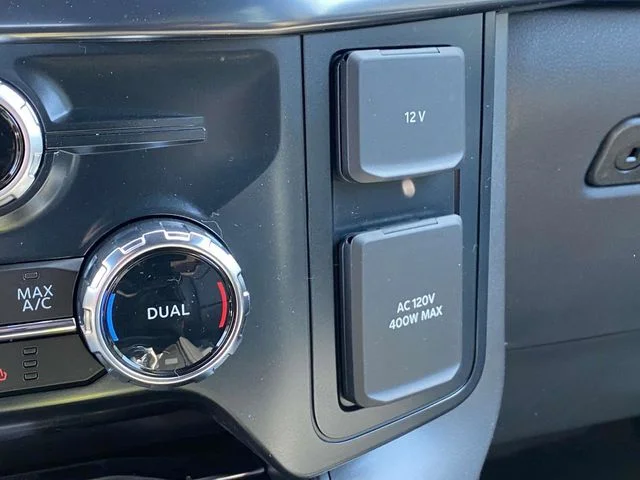 2025 Ford F-150 Lariat - Photo 13