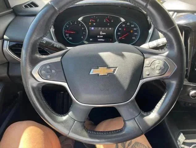 Used 2021 Summit White Chevrolet LT Leather image 9
