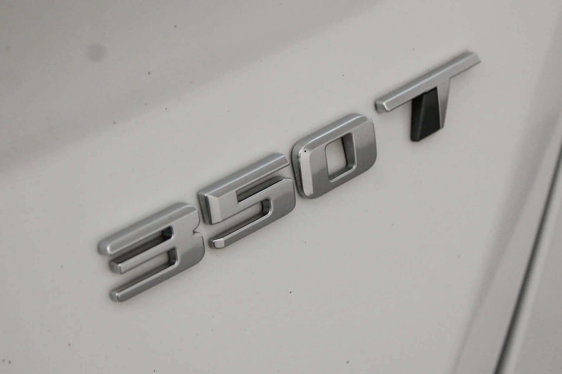 Used 2023 Summit White Cadillac 4dr Sdn Premium Luxury image 22