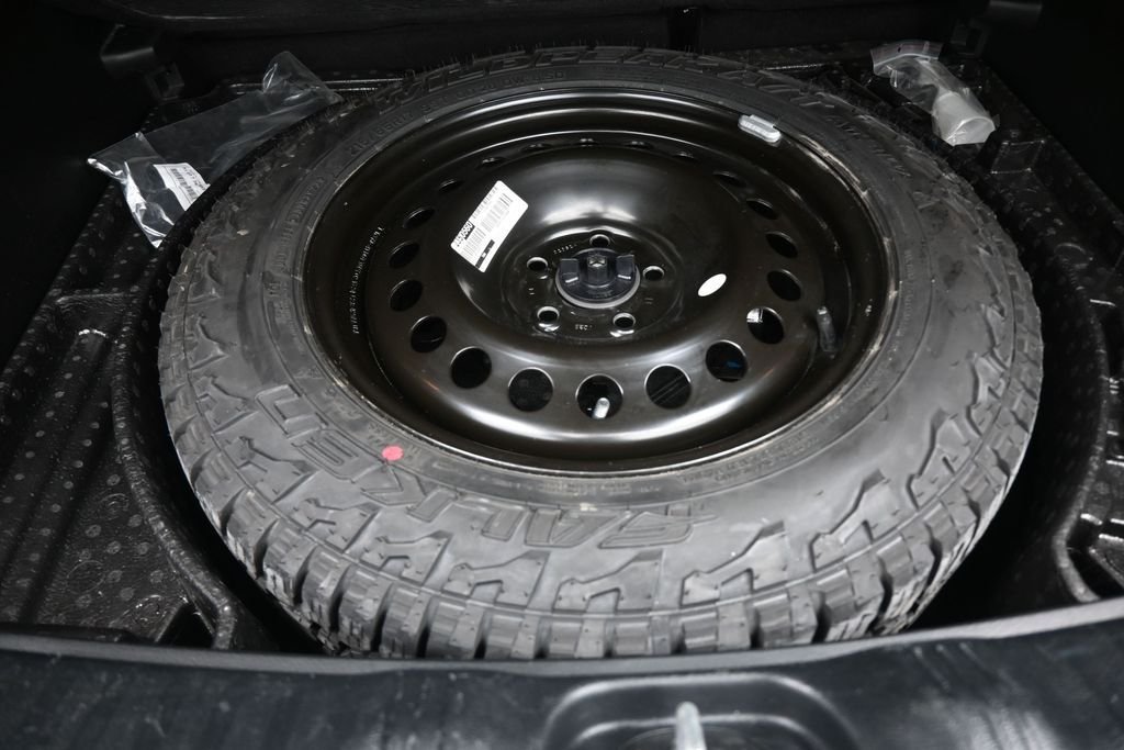 Used 2024 White Jeep Trailhawk image 16