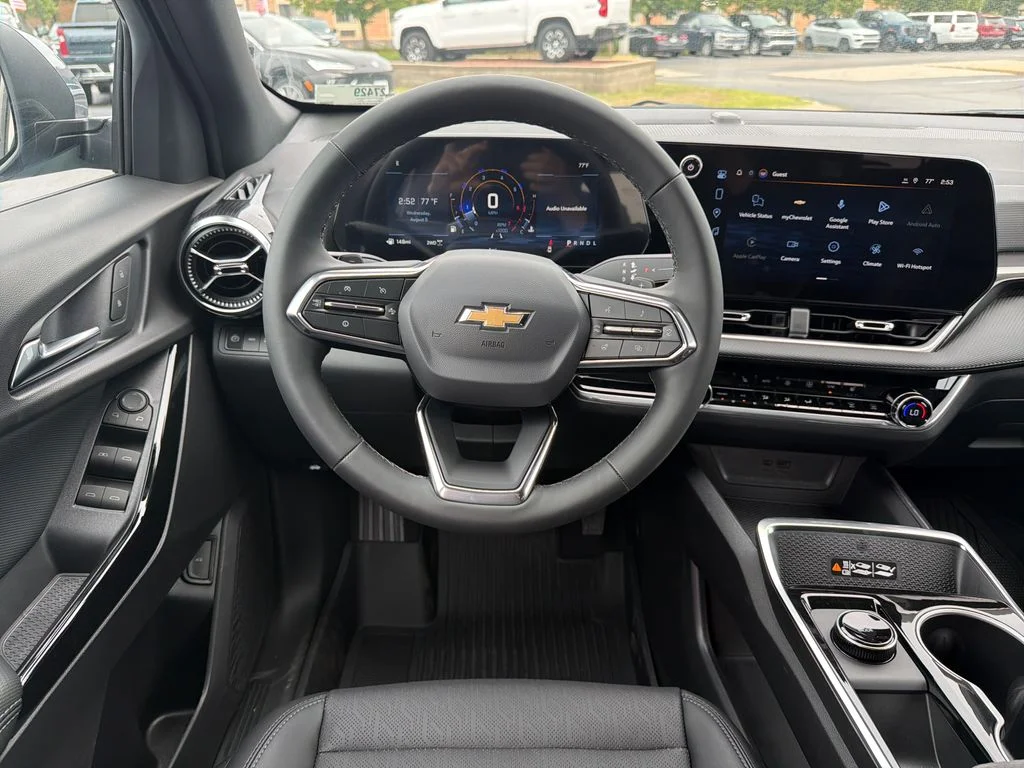 2027 Chevrolet Equinox LT - Photo 14