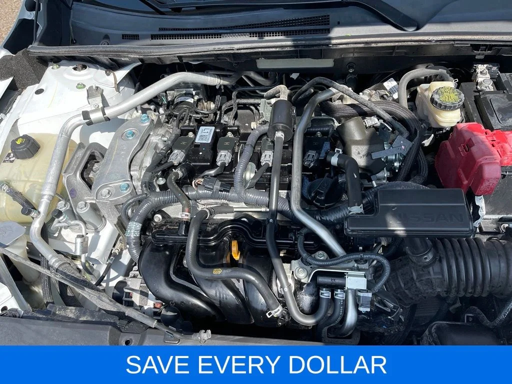 Used 2021 White Nissan S image 23