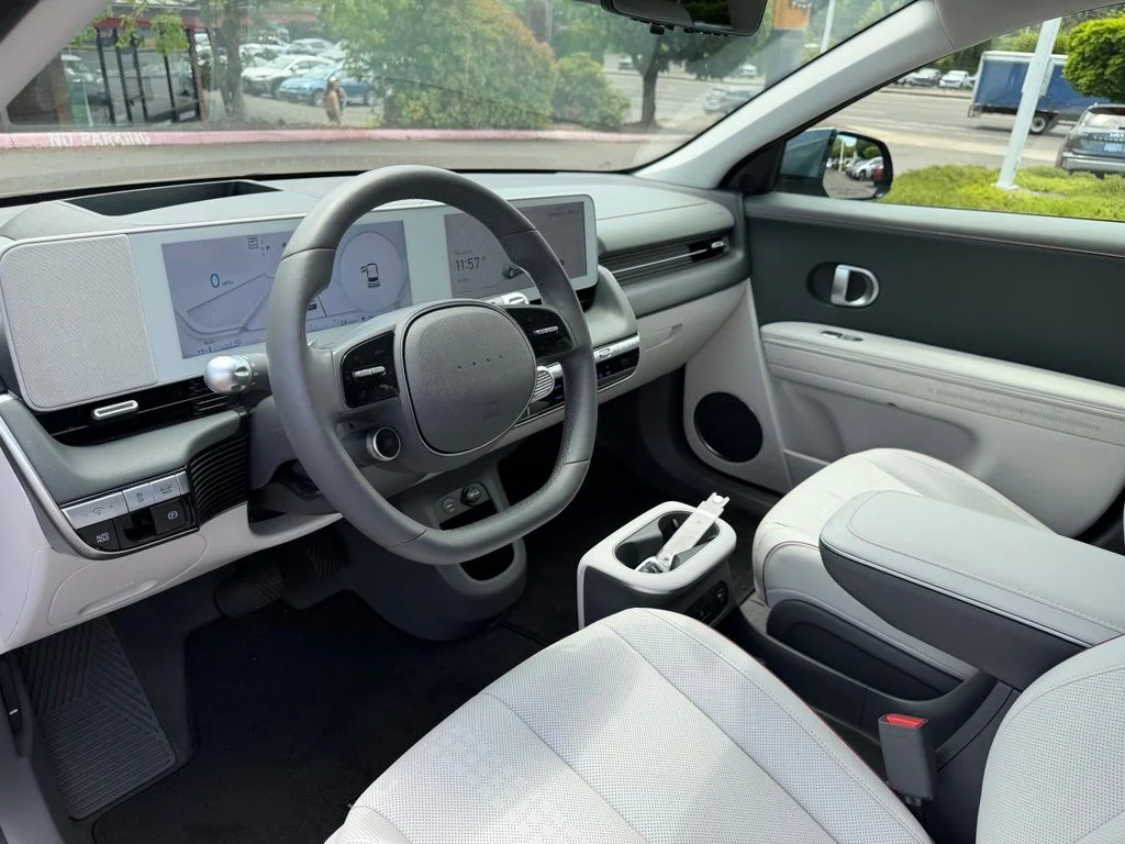 Used 2024 Digital Teal Hyundai Limited image 16
