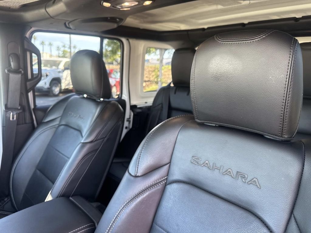 Used 2023 Bright White Clearcoat Jeep Sahara image 23
