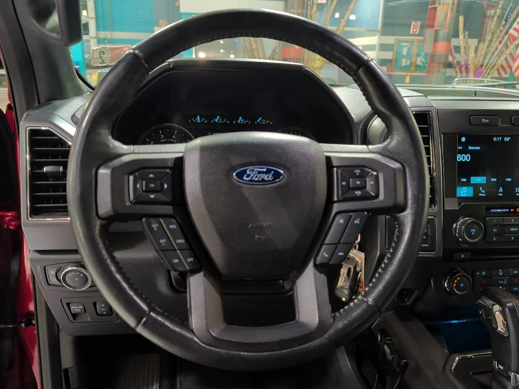 Used 2018 Ruby Red Metallic Ford XLT image 2