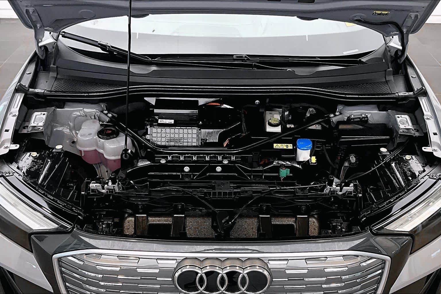 Used 2024 Pebble Gray Audi Premium image 57