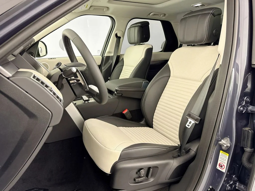 New 2026 Varesine Blue Land Rover Dynamic SE image 21