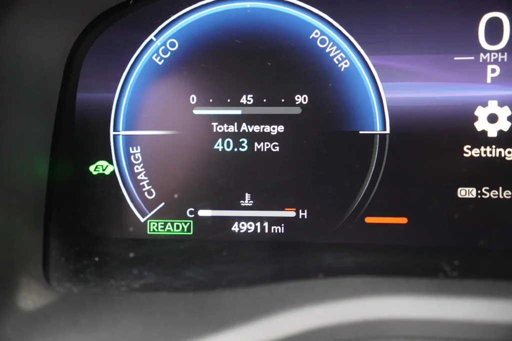 Used 2025 Pearl Toyota XSE image 34