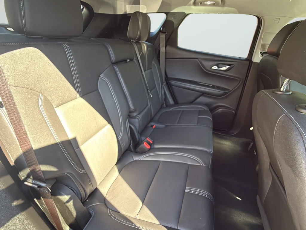 Used 2024 White Chevrolet LT image 28