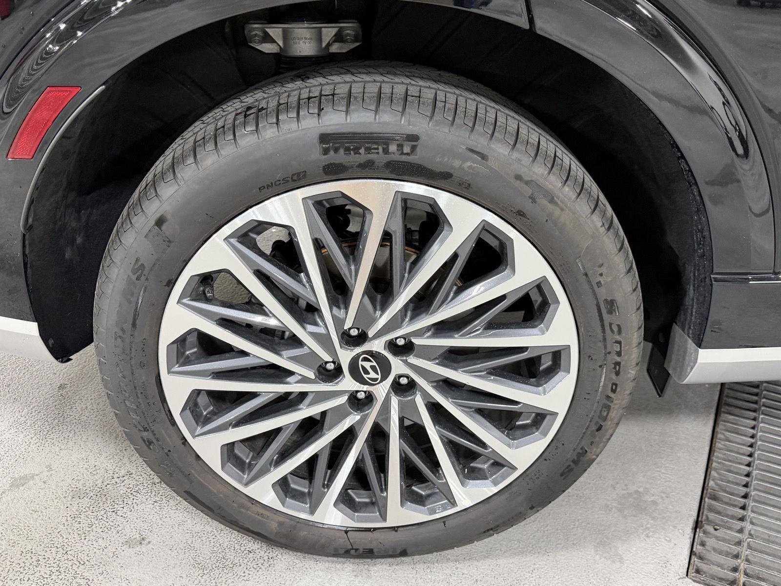 Certified Used 2026 Abyss Black Pearl Hyundai Calligraphy image 16