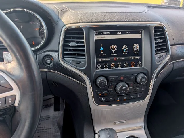 Used 2018 Black Jeep Summit image 17