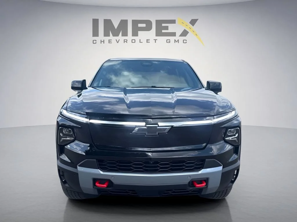 Used 2026 Black Chevrolet Trail Boss - Max Range image 8