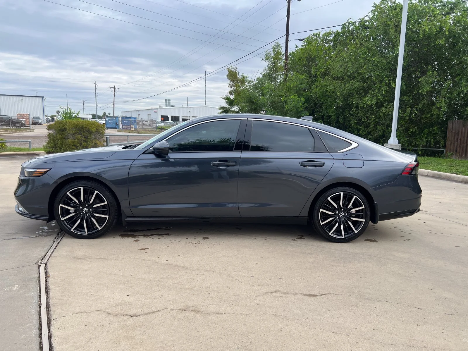 New 2026 Meteorite Gray Metallic Honda Touring image 2