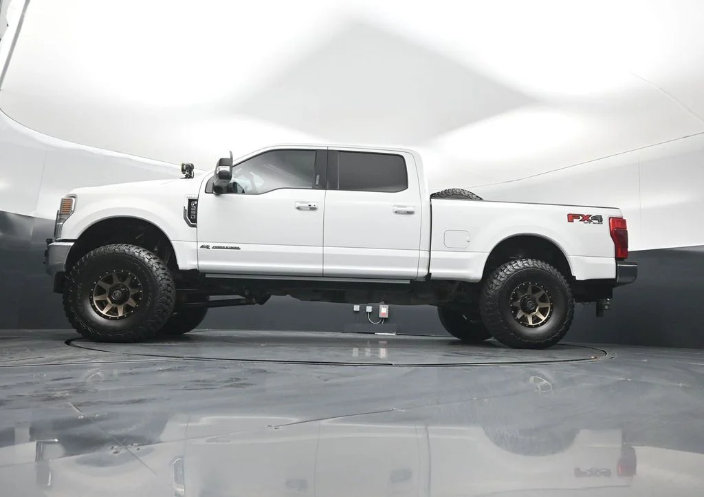 Used 2021 White Ford Lariat image 48