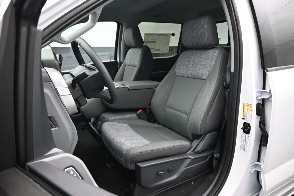 New 2026 White Ford XLT image 8