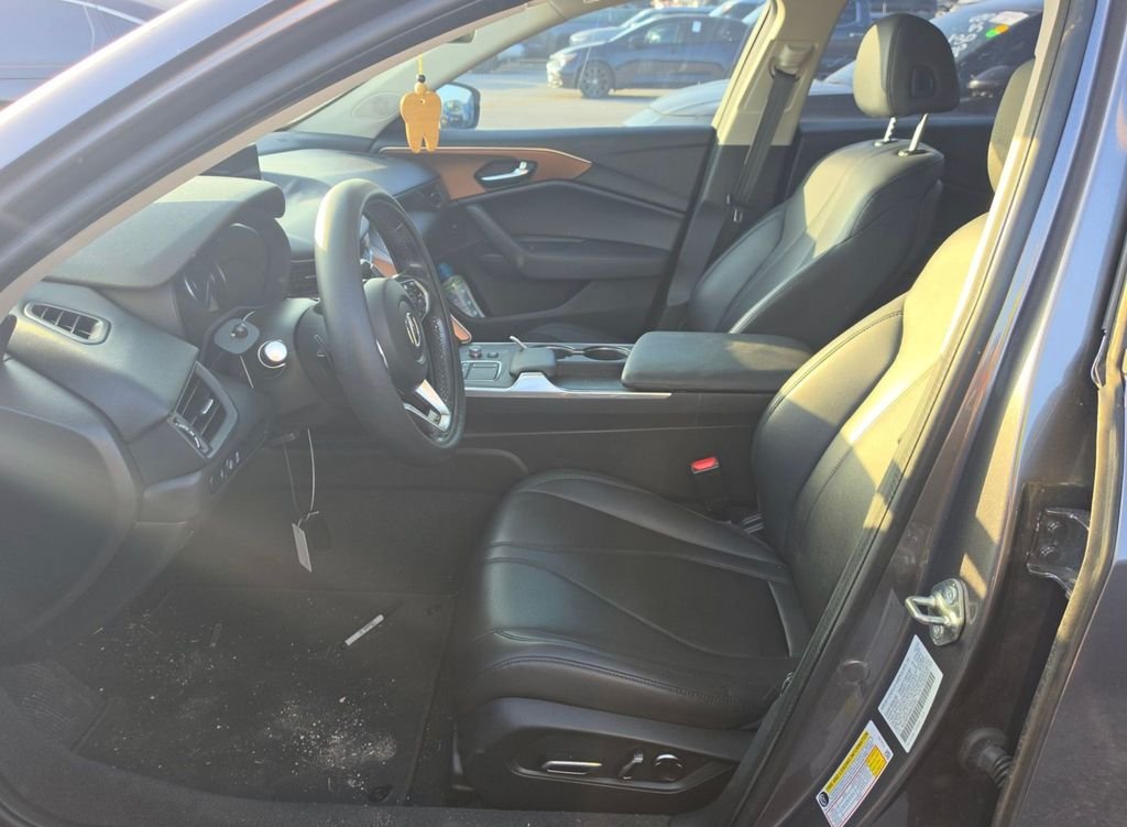 Used 2025 Gray Hyundai SEL image 6