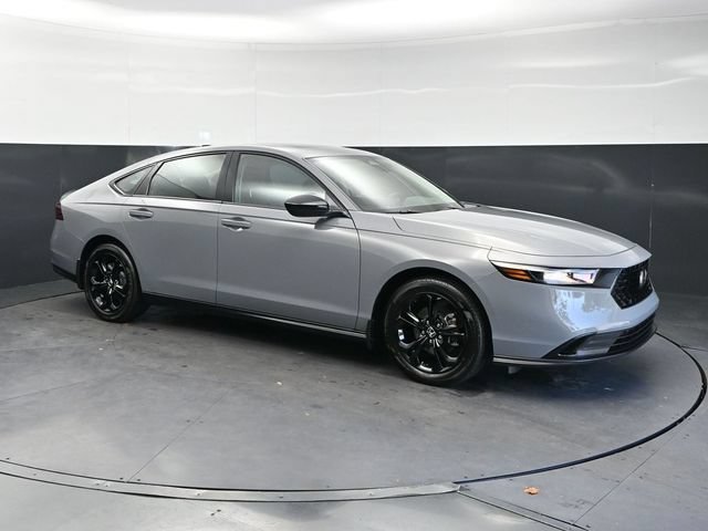 Certified Used 2025 Urban Gray Pearl Honda 1.5T SE image 38