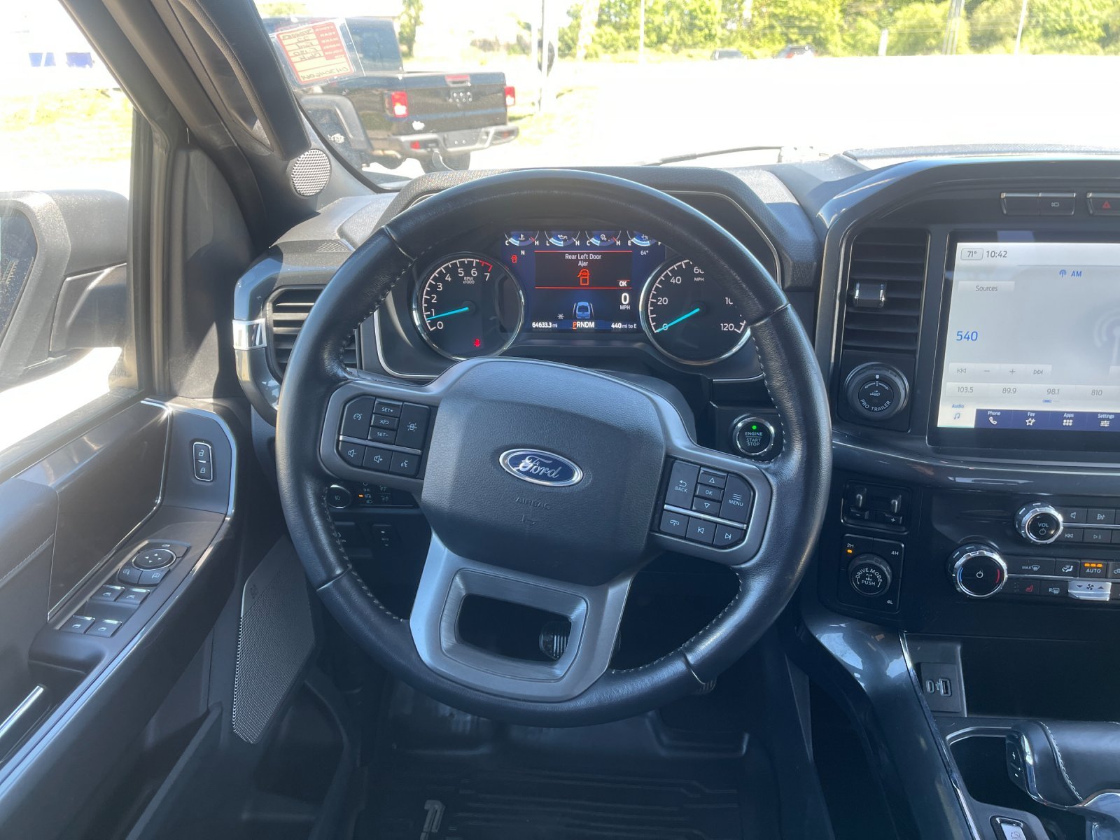 Used 2022 Black Ford XLT image 16