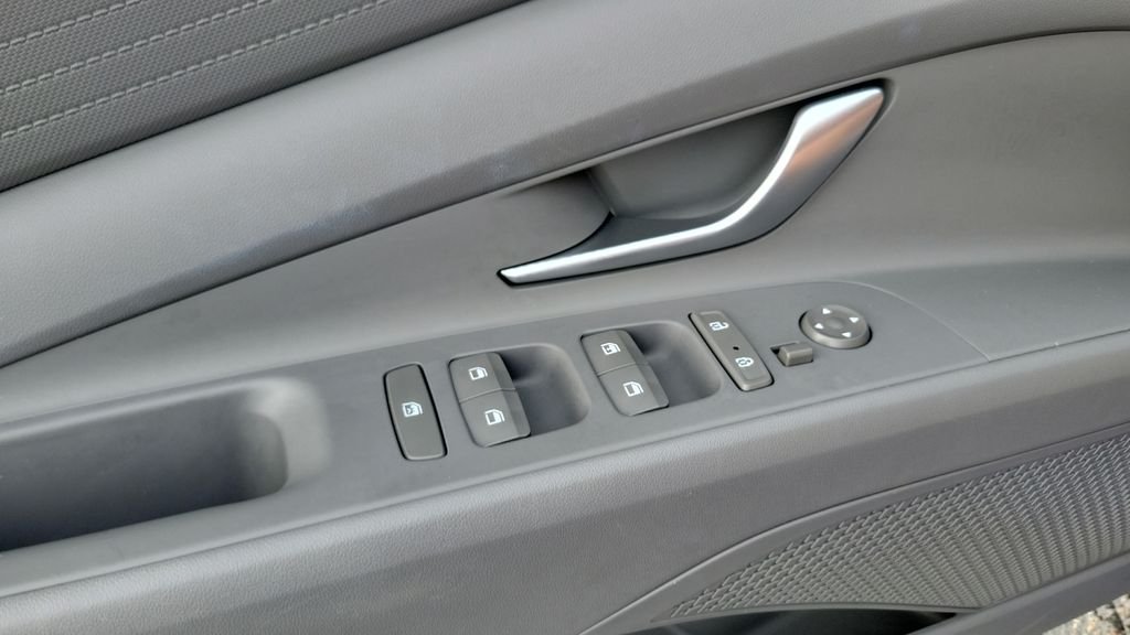 Certified Used 2023 Blue Hyundai SE image 19