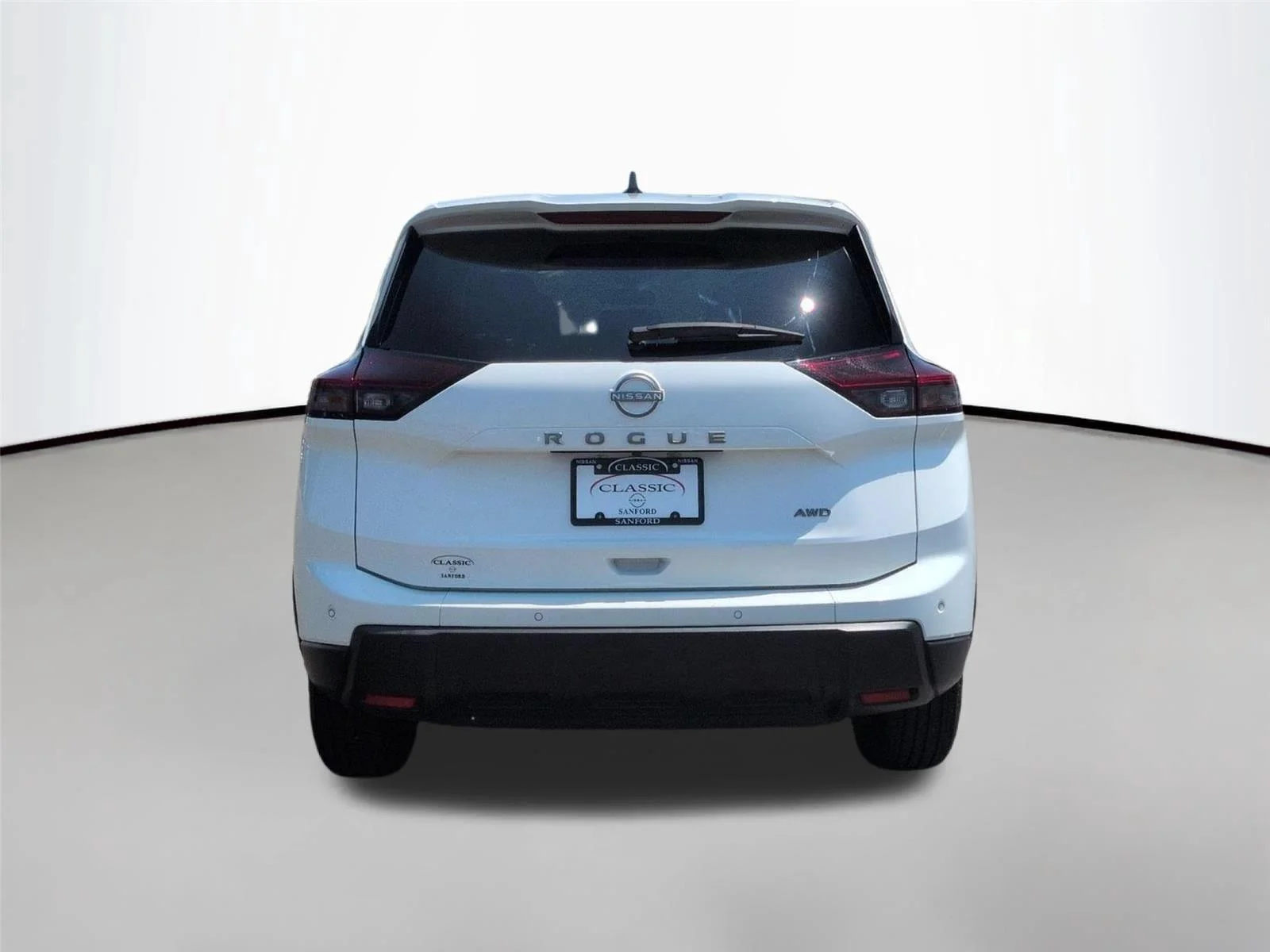 Used 2024 Glacier White Nissan S image 4