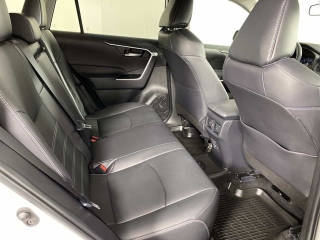 Used 2025 Beige Toyota XLE Premium image 12