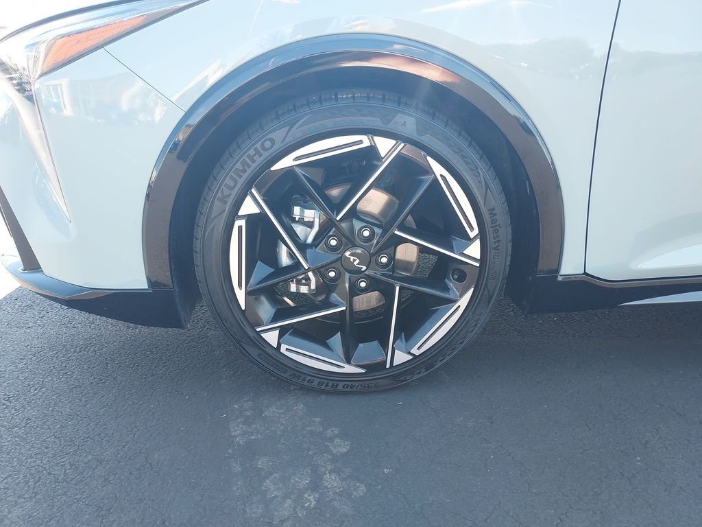2025 Kia K4 GT-Line - Photo 10