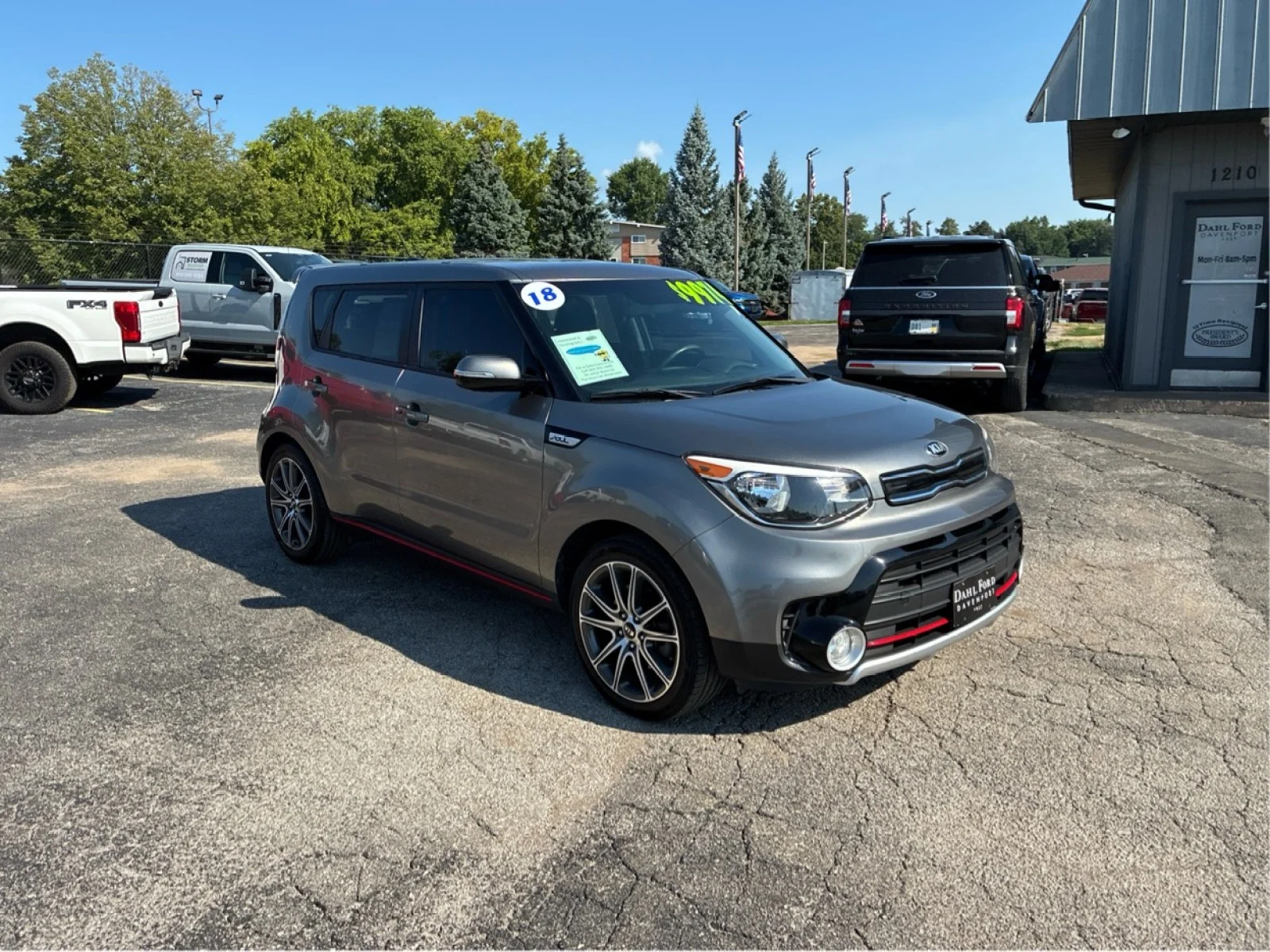Used 2018 Gray Kia ! image 7