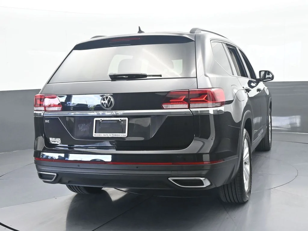 Used 2021 Deep Black Volkswagen 2.0T SE w/Technology image 5