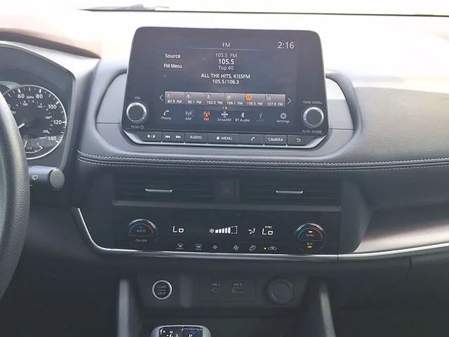 2023 Nissan Rogue SV - Photo 19
