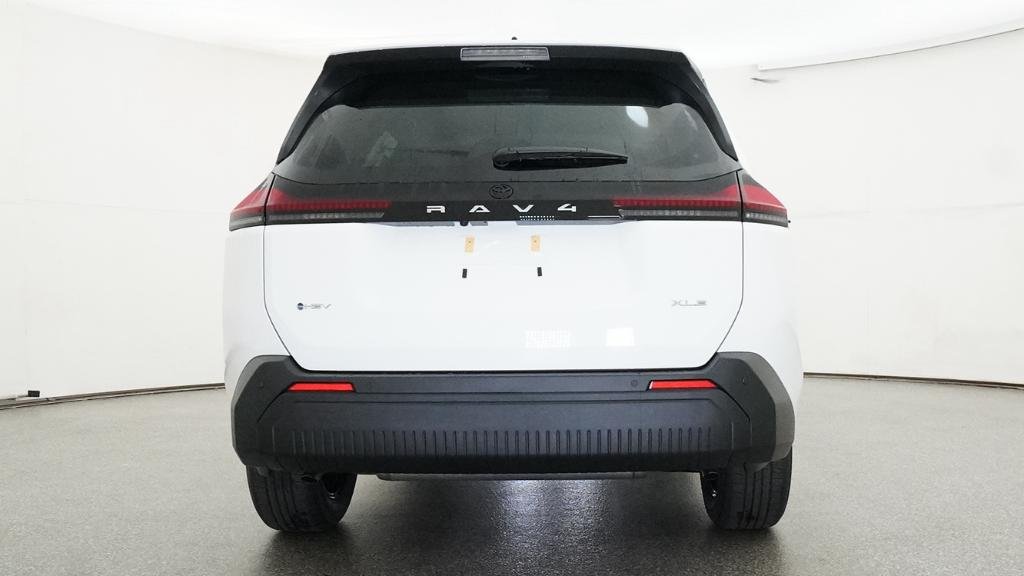 New 2026 Ice Cap Toyota XLE Premium image 23