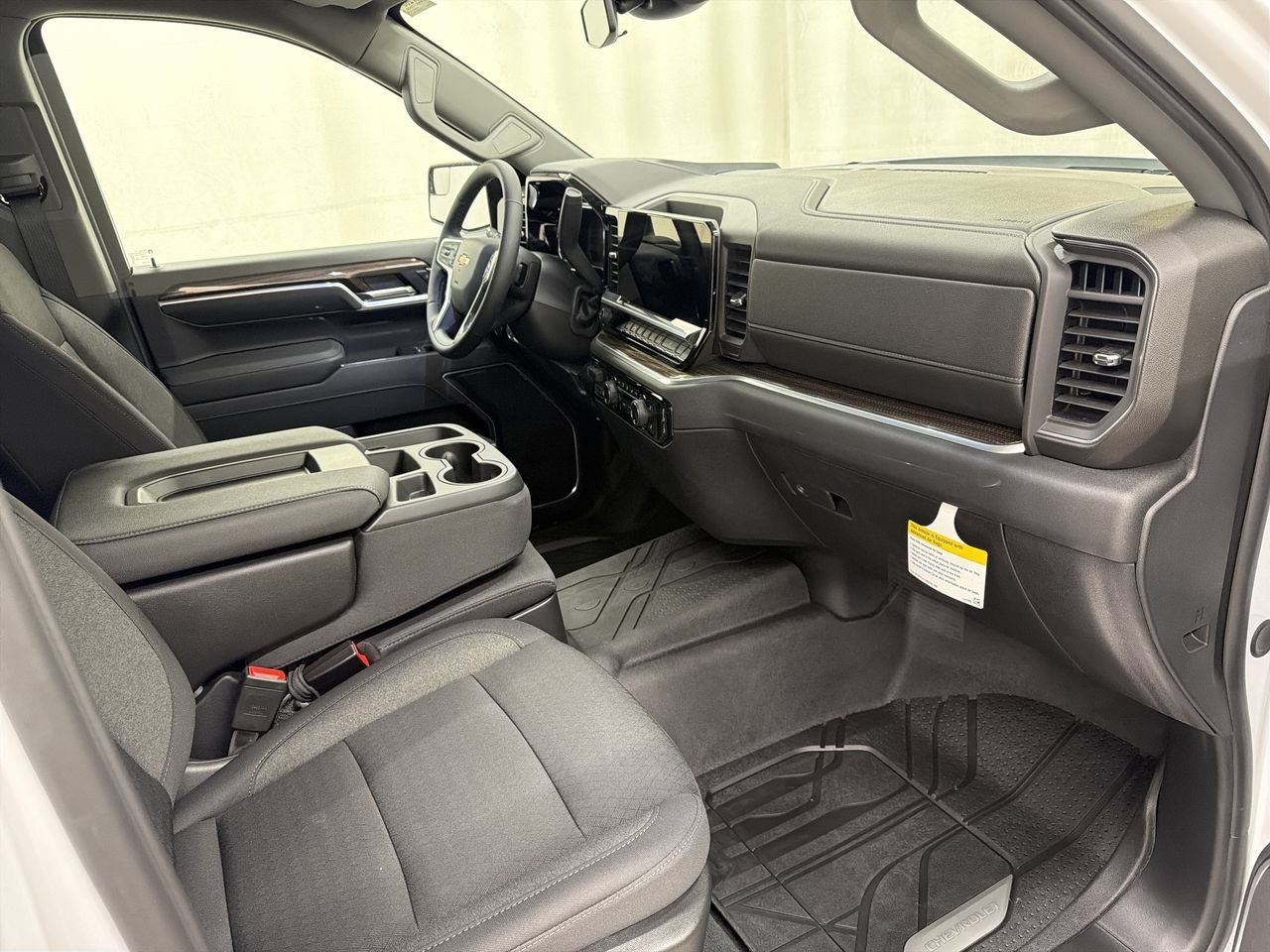 2026 Chevrolet Silverado 1500 LT - Photo 14